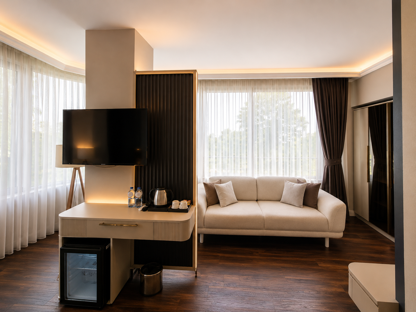 Deluxe Room lounge